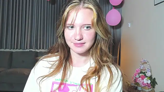 Snapshot of HanahCute chatting on 03/06/25, 10:36 HanahCute online show from 03/06/25, 10:36