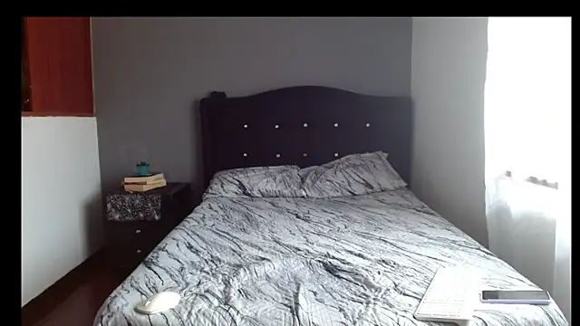 Emilia 1995 online show from 02/24/26, 06:39