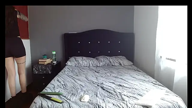 Emilia 1995 online show from 02/25/26, 04:38