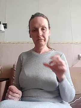 Evelina cute online show from 03/31/26, 11:21