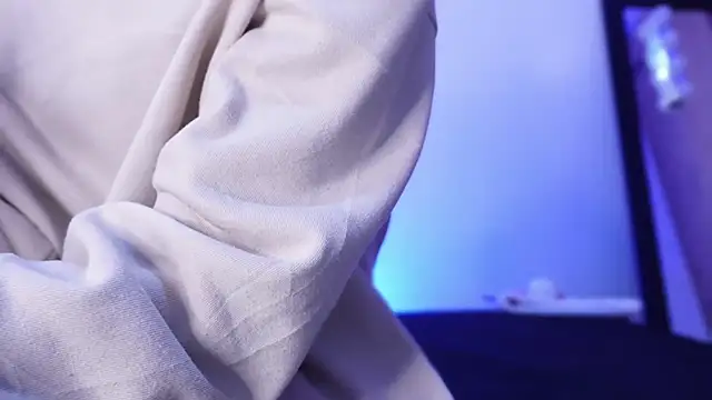 Snapshot of harrytwink18 chatting on 12/31/24, 12:15 harrytwink18 online show from 12/31/24, 12:15