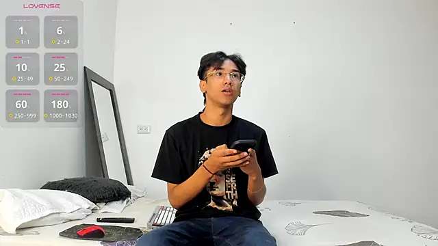 harrytwink18 online show from 12/19/25, 01:29