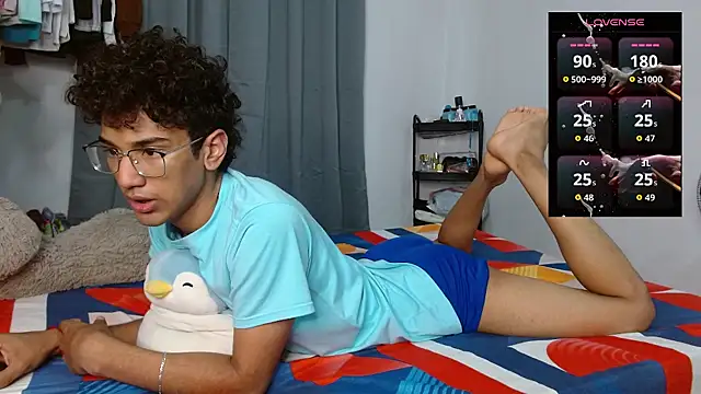 harrytwink18 online show from 02/07/26, 12:03