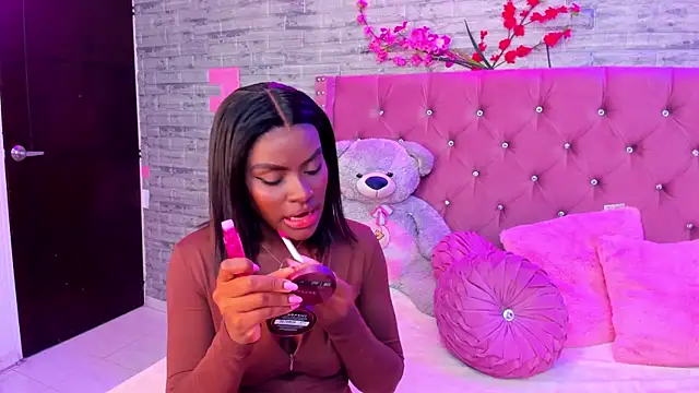 Snapshot of IsabellaBromsS chatting on 02/21/25, 09:22 IsabellaBromsS online show from 02/21/25, 09:22