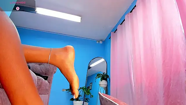 Snapshot of IsabellaBromsS chatting on 12/02/25, 05:08 IsabellaBromsS online show from 12/02/25, 05:08