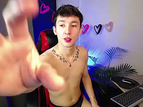 Snapshot of SebasstianGrand chatting on 02/16/25, 09:05 SebasstianGrand online show from 02/16/25, 09:05