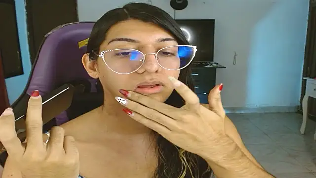 engielphoenis14 online show from 01/13/26, 12:05