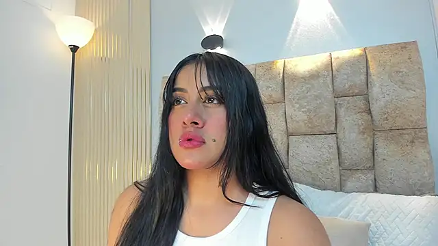 Snapshot of amatista__smith chatting on 10/21/25, 08:31 amatista smith online show from 10/21/25, 08:31