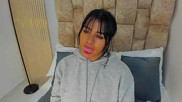 amatista  smith online show from 11/09/25, 12:14