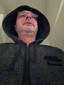 Snapshot of Bodirchetire chatting on 03/03/26, 04:24 Bodirchetire online show from 03/03/26, 04:24