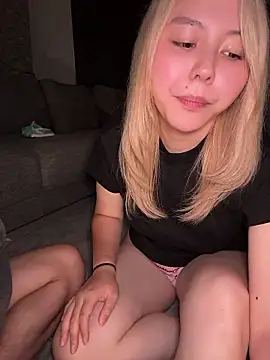 NANAchan R online show from 07/03/26, 02:23