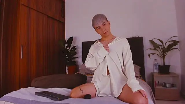 2gays 1Str8 online show from 01/31/25, 07:51