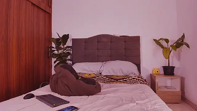 2gays 1Str8 online show from 10/22/25, 07:35