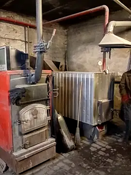 Snapshot of MityaXLoves chatting on 12/22/25, 06:43 MityaXLoves online show from 12/22/25, 06:43