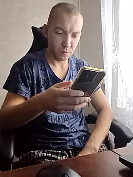 Snapshot of MityaXLoves chatting on 01/09/26, 06:05 MityaXLoves online show from 01/09/26, 06:05