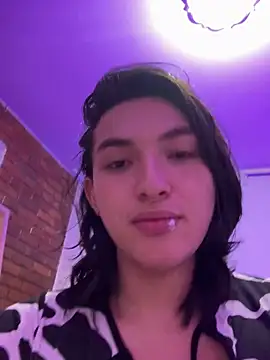 TomLondon  online show from 03/22/25, 02:48