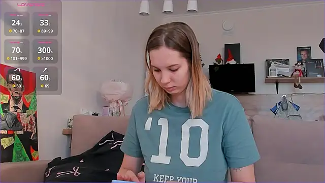 Girl alone home online show from 03/06/26, 03:58