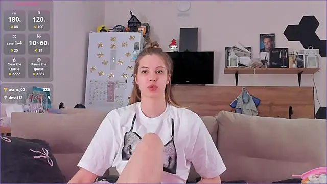 Snapshot of Girl_alone_home chatting on 05/02/26, 04:12 Girl alone home online show from 05/02/26, 04:12