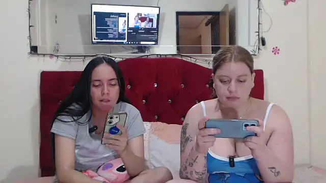 Snapshot of Lola_barbara chatting on 01/10/25, 08:15 Lola barbara online show from 01/10/25, 08:15