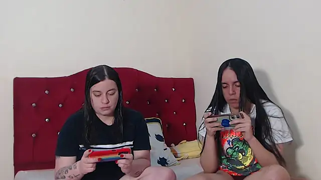 Snapshot of Lola_barbara chatting on 10/18/25, 03:35 Lola barbara online show from 10/18/25, 03:35