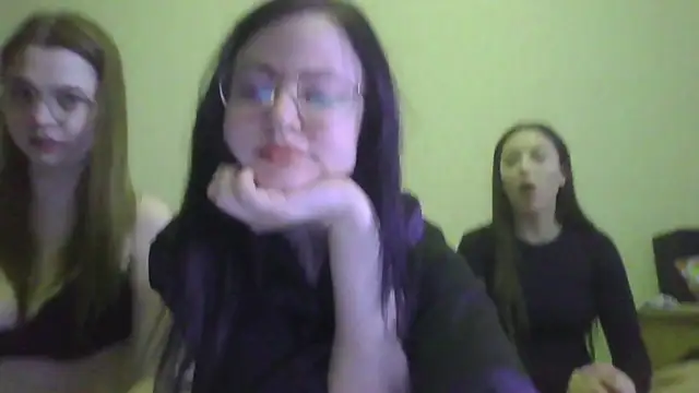 German Eva online show from 03/03/25, 10:06