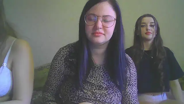 German Eva online show from 03/10/25, 01:54