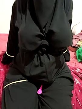 Snapshot of Saakoora chatting on 02/10/25, 01:24 Saakoora online show from 02/10/25, 01:24