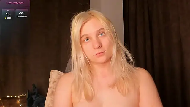 Snapshot of NaokoStifel chatting on 02/16/25, 02:31 NaokoStifel online show from 02/16/25, 02:31