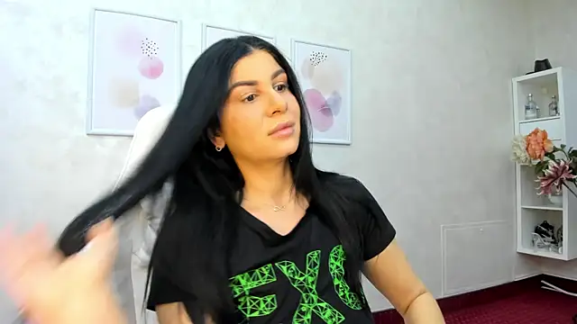 patriciakeys online show from 02/15/25, 06:33