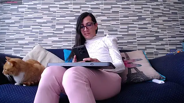 VioletaGomezCo online show from 11/26/25, 03:02