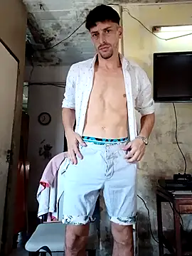 Snapshot of puak6666 chatting on 01/30/25, 02:36 puak6666 online show from 01/30/25, 02:36