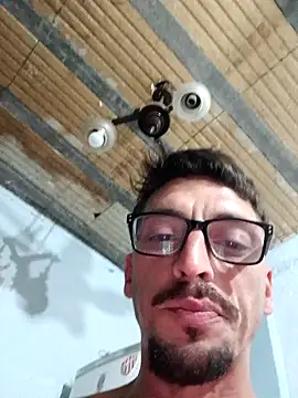 Snapshot of puak6666 chatting on 11/01/25, 10:56 puak6666 online show from 11/01/25, 10:56