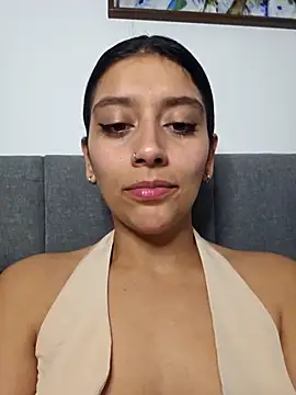 Snapshot of BrittanyDiaz chatting on 11/05/25, 08:20 BrittanyDiaz online show from 11/05/25, 08:20