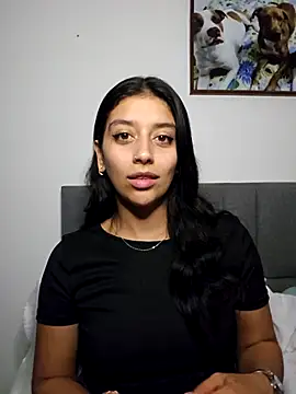 Snapshot of BrittanyDiaz chatting on 11/08/25, 09:13 BrittanyDiaz online show from 11/08/25, 09:13