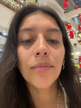 Snapshot of BrittanyDiaz chatting on 12/16/25, 11:10 BrittanyDiaz online show from 12/16/25, 11:10