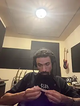 hotcamboy420 online show from 11/30/25, 06:28