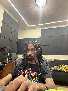 Snapshot of hotcamboy420 chatting on 02/21/26, 06:03 hotcamboy420 online show from 02/21/26, 06:03