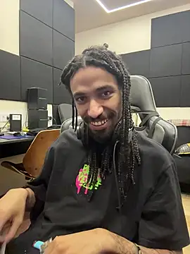 Snapshot of hotcamboy420 chatting on 02/22/26, 07:40 hotcamboy420 online show from 02/22/26, 07:40