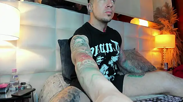 Adam tatto online show from 11/04/25, 05:06