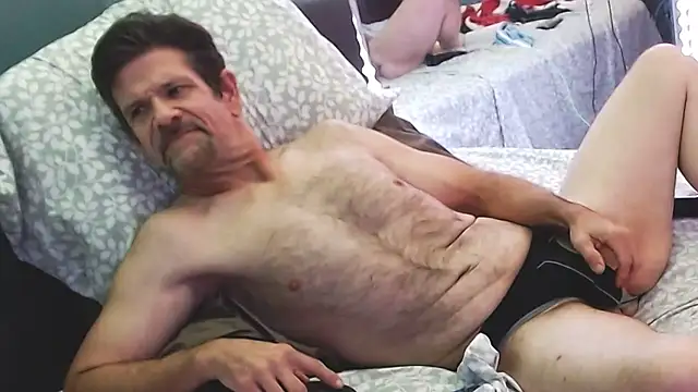 Snapshot of allenspuninfla chatting on 12/26/24, 03:06 allenspuninfla online show from 12/26/24, 03:06