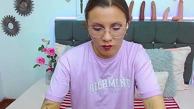 karlamorris  online show from 03/14/25, 04:51