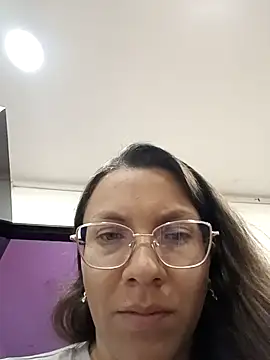 karlamorris  online show from 10/01/25, 01:39