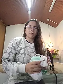 karlamorris  online show from 12/02/25, 01:17