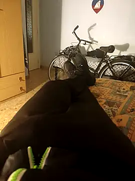 Snapshot of italovene chatting on 11/29/25, 07:17 italovene online show from 11/29/25, 07:17