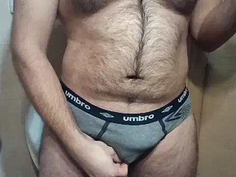 Snapshot of alexfala99 chatting on 12/15/24, 07:10 alexfala99 online show from 12/15/24, 07:10