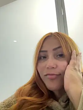 LeahxBarker online show from 10/19/25, 05:41