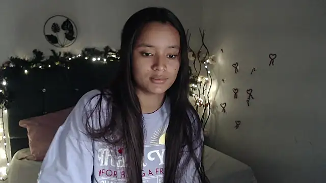 Snapshot of mia_sweetdc chatting on 12/14/24, 08:29 mia sweetdc online show from 12/14/24, 08:29