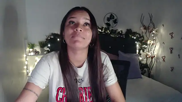 Snapshot of mia_sweetdc chatting on 12/22/24, 09:09 mia sweetdc online show from 12/22/24, 09:09