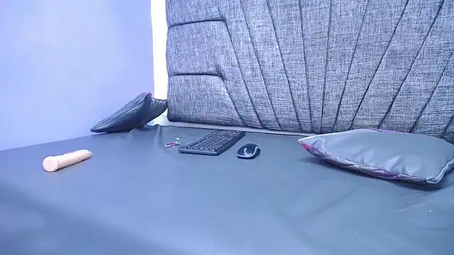 Briannacastello online show from 12/14/24, 04:23