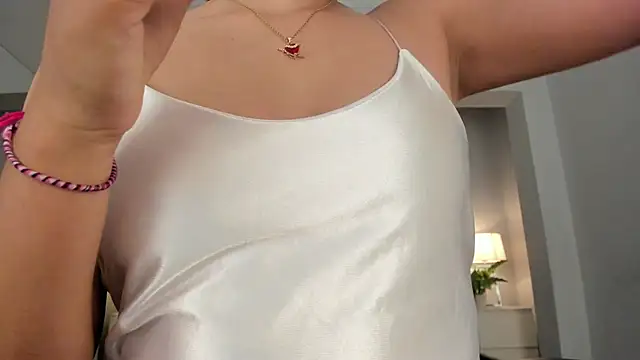 Snapshot of renee_shelby_ chatting on 03/17/25, 08:30 renee shelby online show from 03/17/25, 08:30